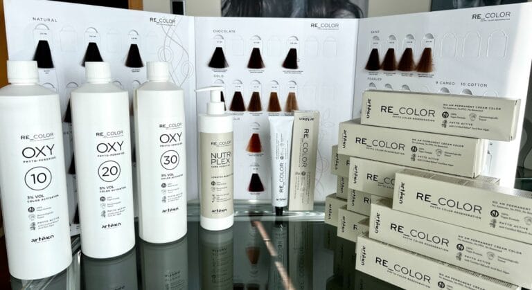 Expositor de articulos Re_Color en Pego